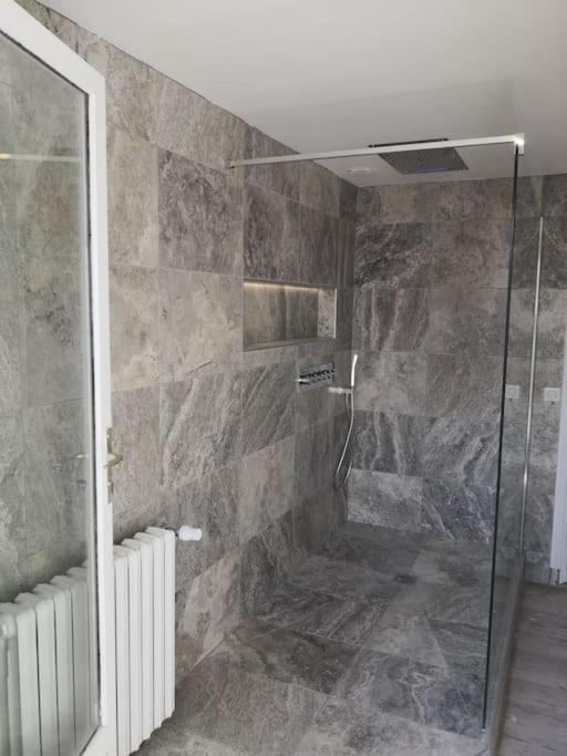 וויסטרהאם Spa Privatif Face Mer Riva Romantic & Spa מראה חיצוני תמונה